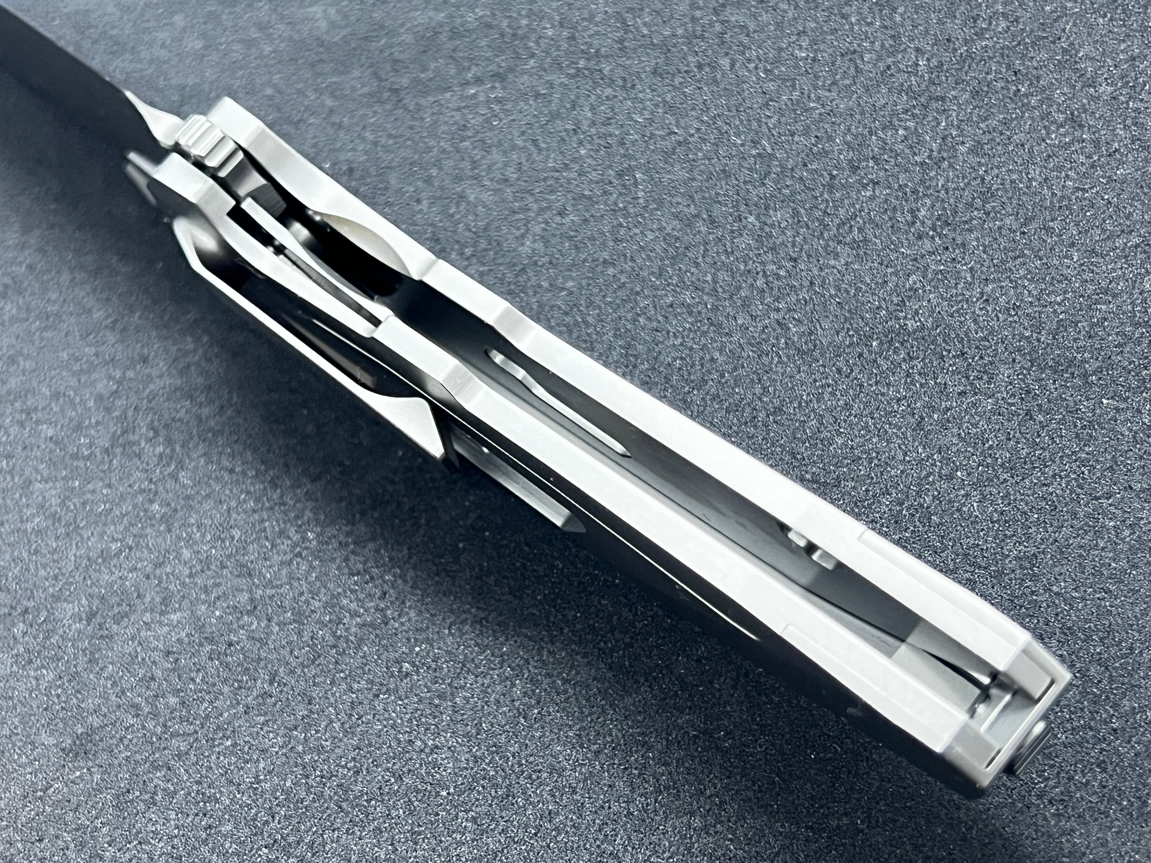 Rike Knife - Shadow (V2)
