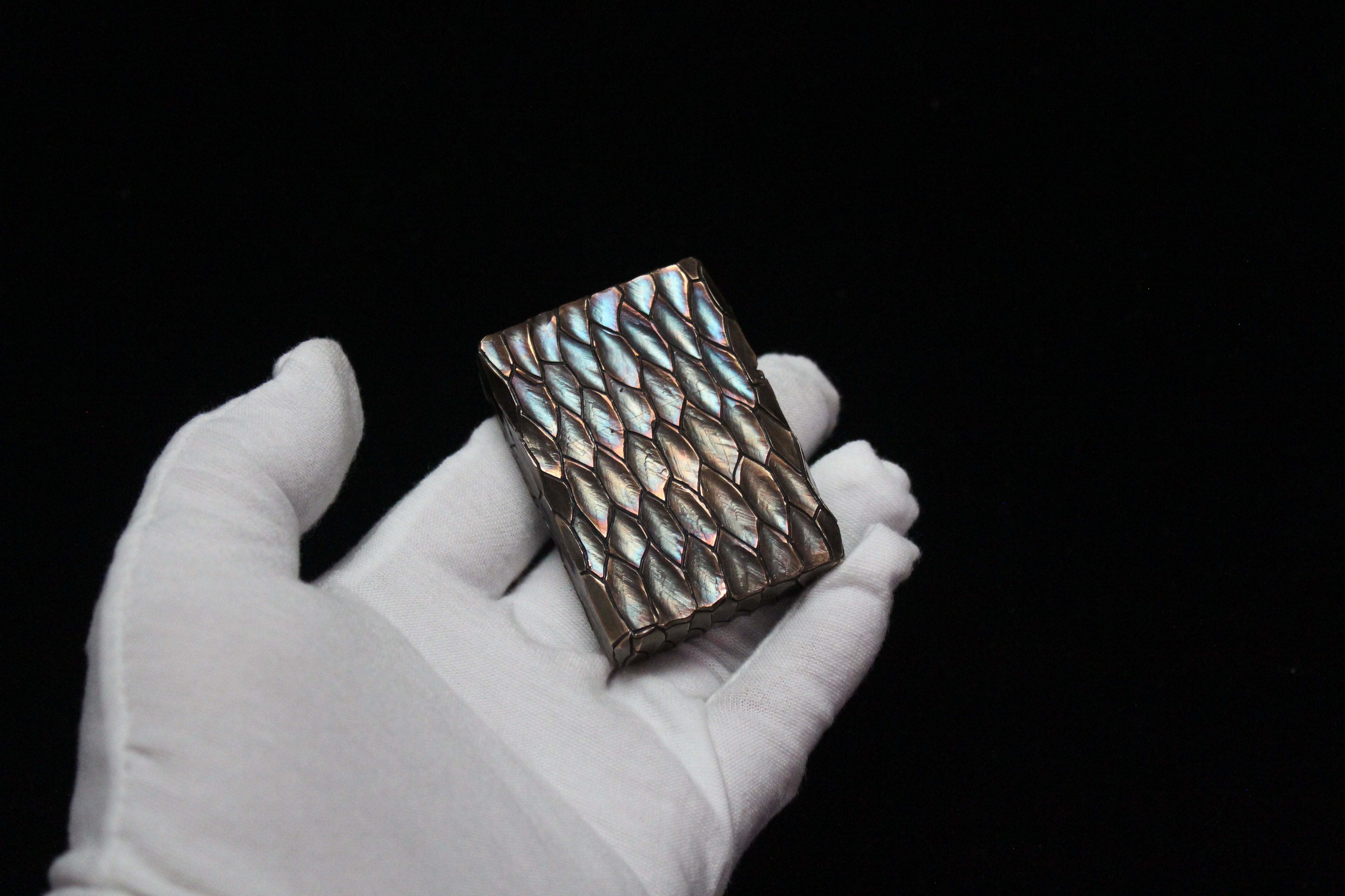 Ketuo - Golden Scale Lighter