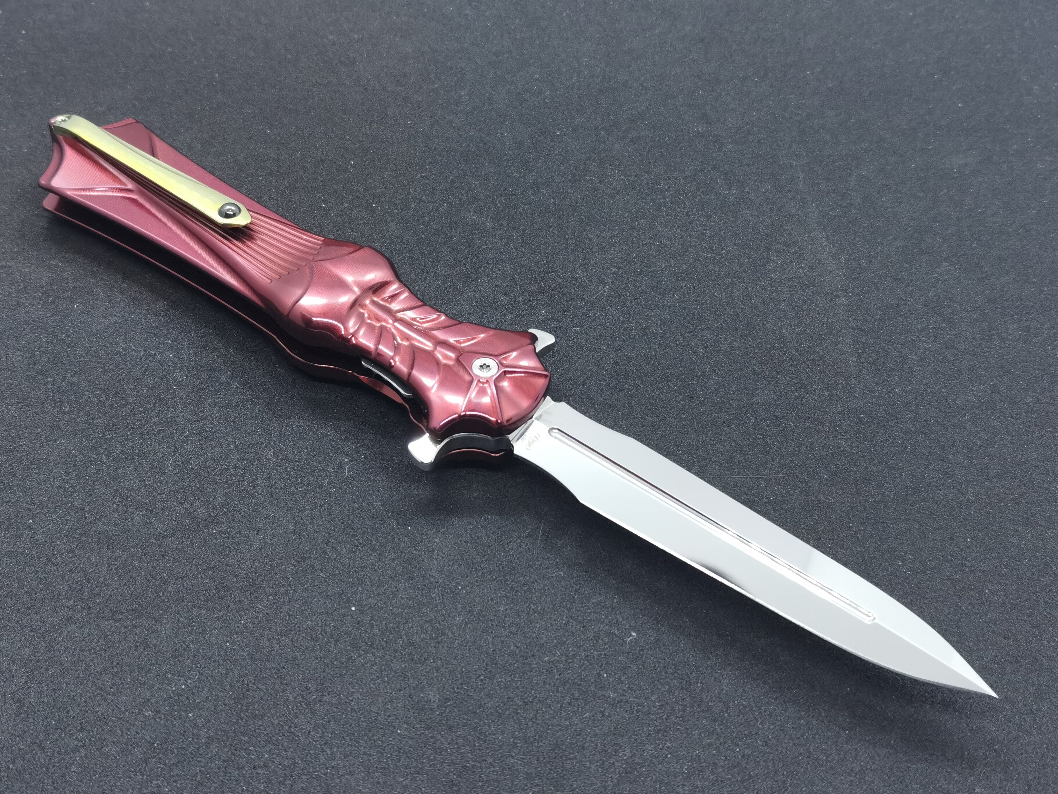Rike Knife - Amulet