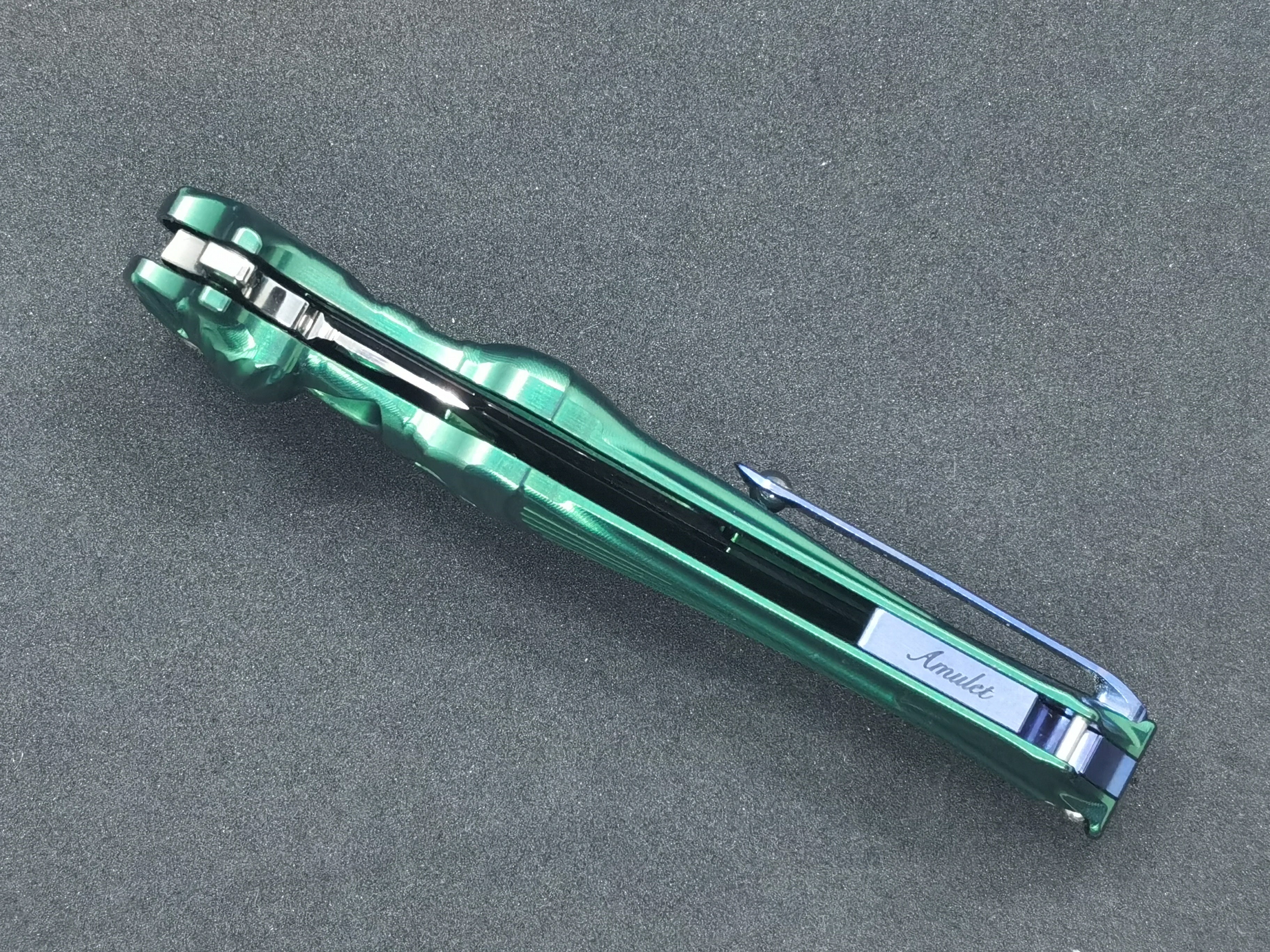 Rike Knife - Amulet