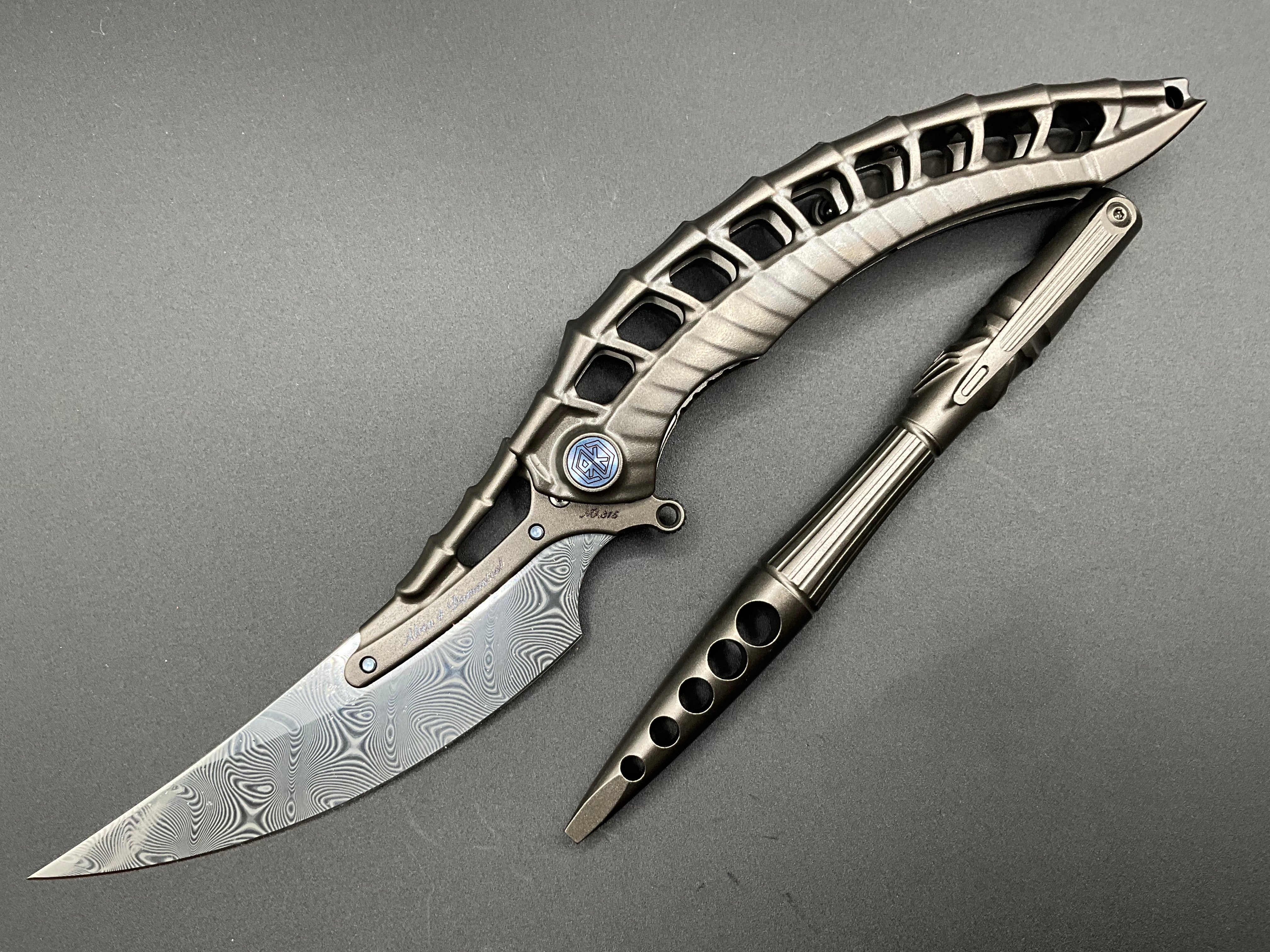 Rike Knife - Alien 4 + Pen Tool