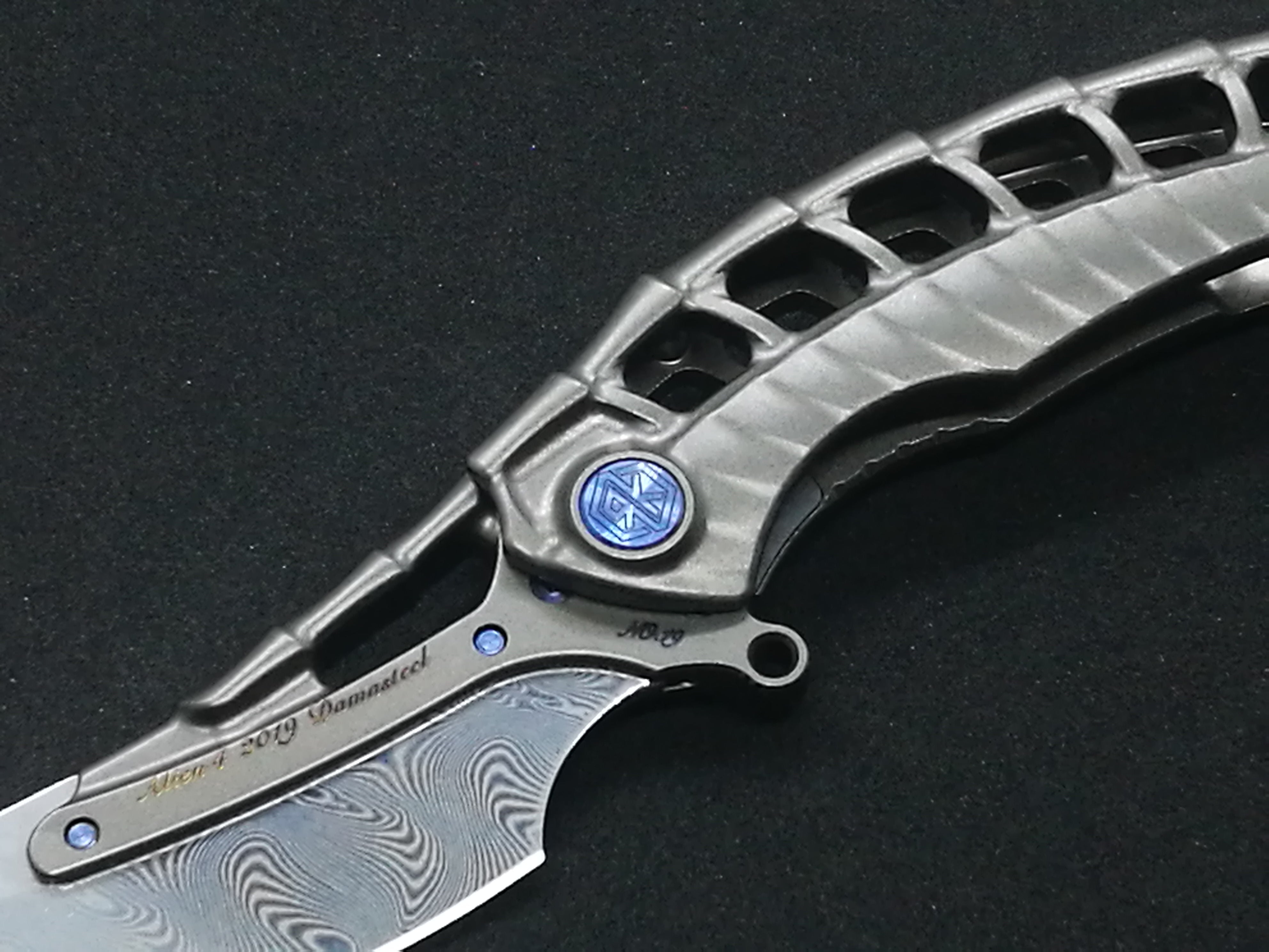 Rike Knife - Alien 4 + Pen Tool