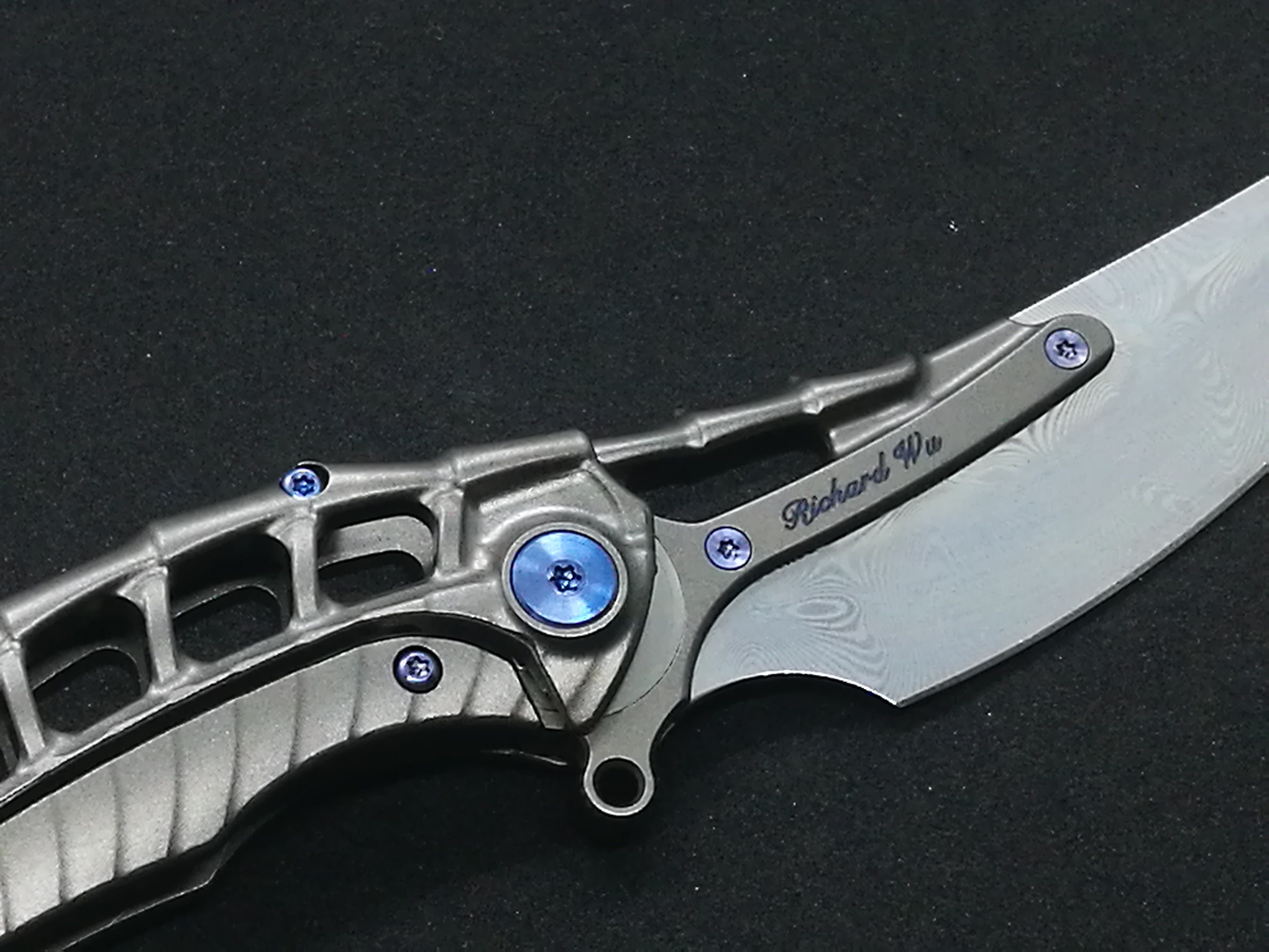 Rike Knife - Alien 4 + Pen Tool