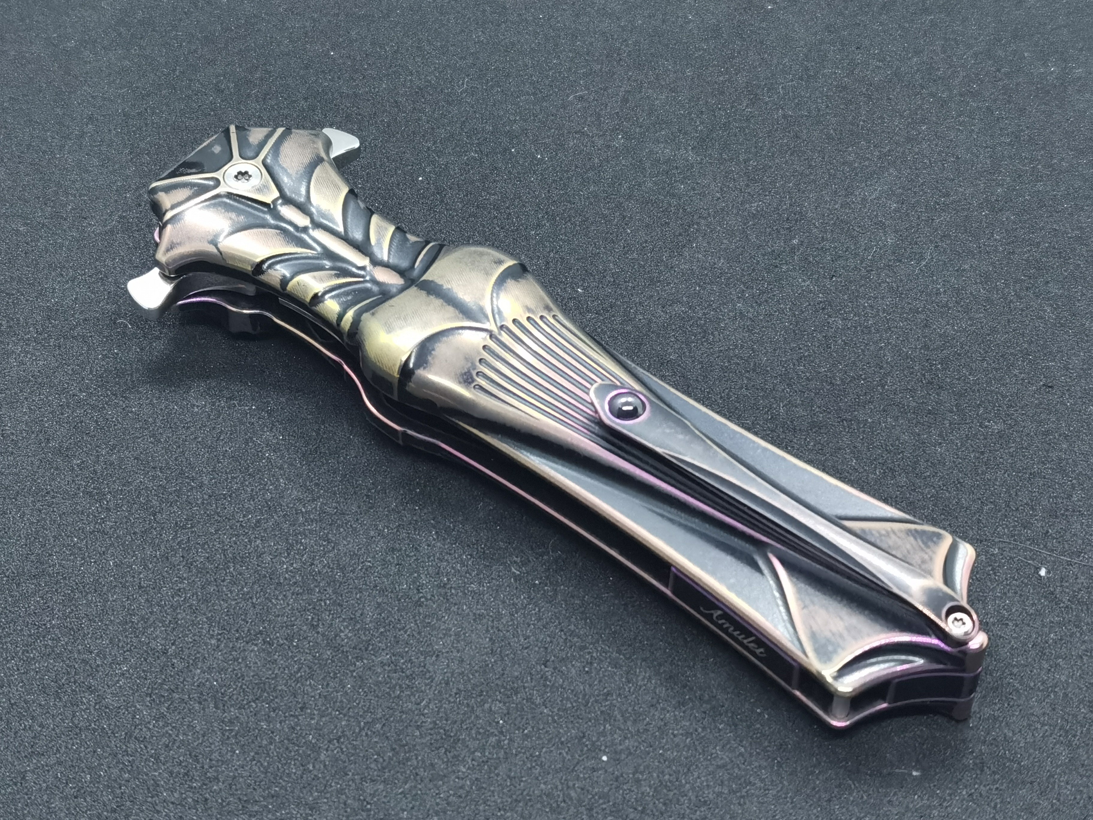 Rike Knife - Amulet